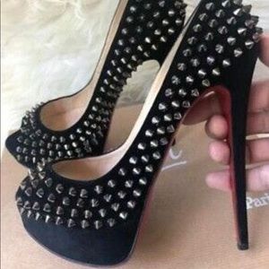 Christian Louboutin Peep Toes Suede Black w/Studs